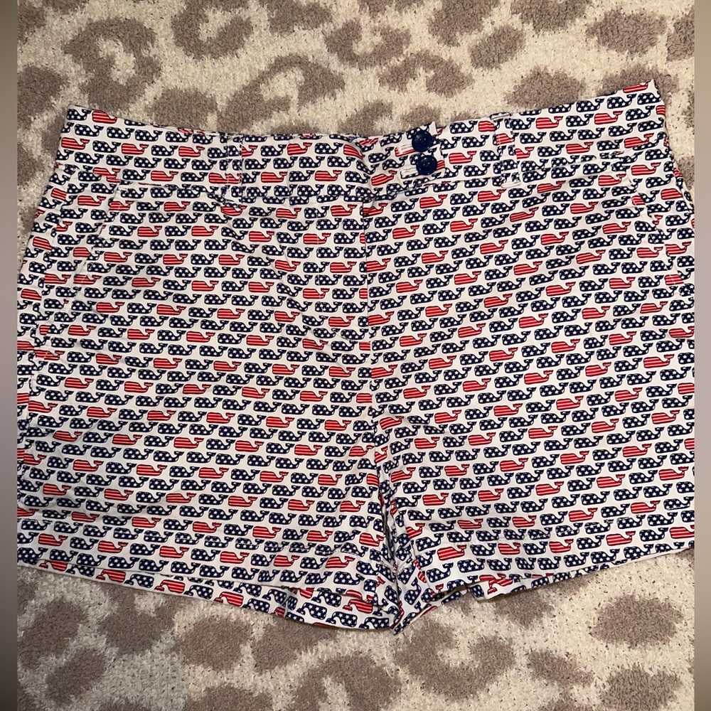 Vineyard Vines Shorts Size 10